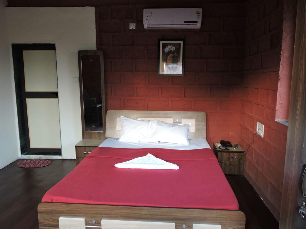 Prathamesh Resort Murūd 外观 照片